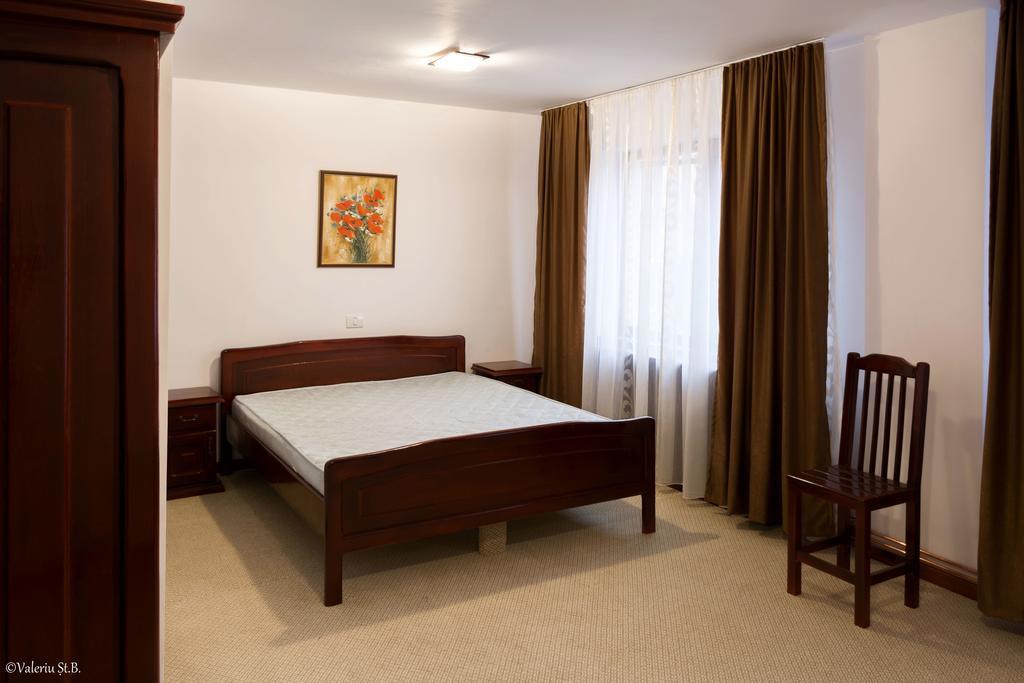 Casa Caprioara Hotel Petroşani Стая снимка